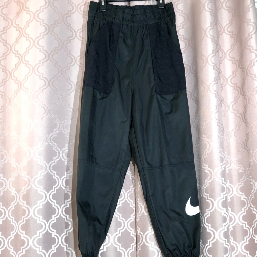 Nike waterproof Sweatpants